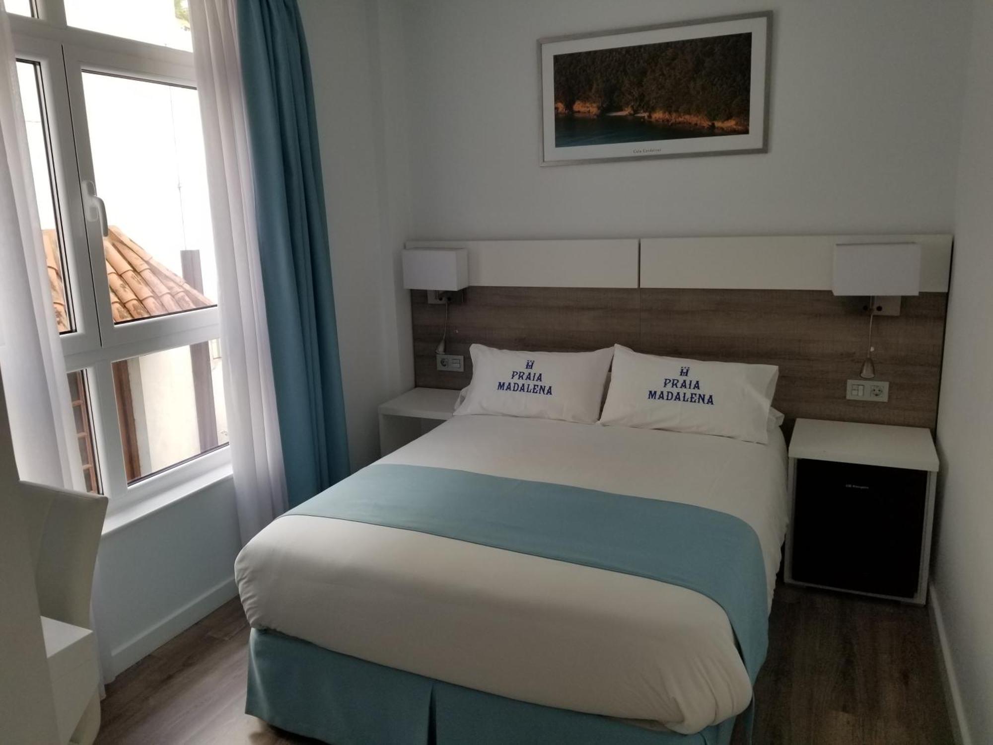 Hostal Praia Madalena Cedeira Oda fotoğraf